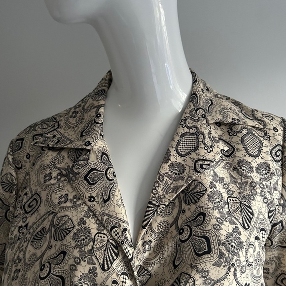 Jones New York wraparound Silk blouse, black and beige, long sleeve, size 10P - Picture 10 of 16